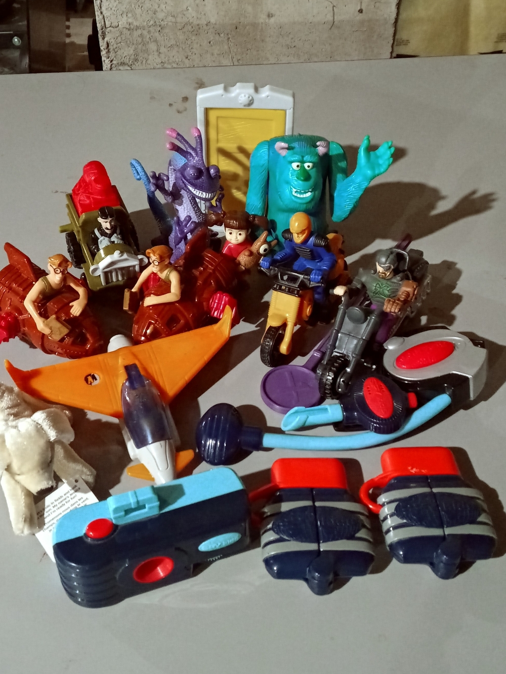 2001 McDonald's Toy Bundle